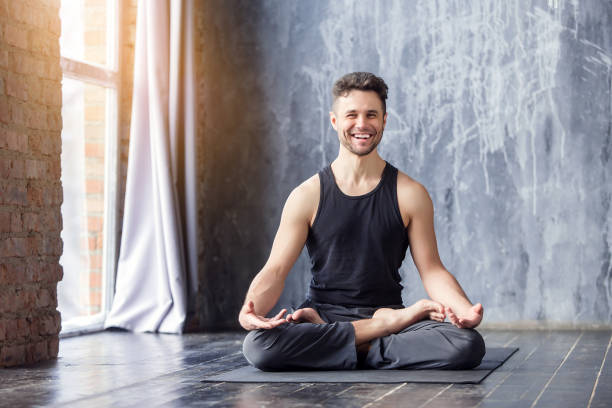 what do men wear to yoga